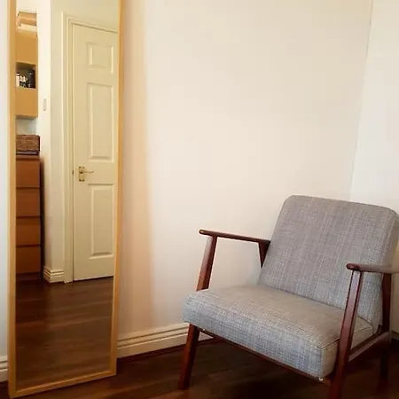 Bright, Modern In Grand Canal Dock Dublín